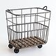 Metall-Trolley auf Rädern